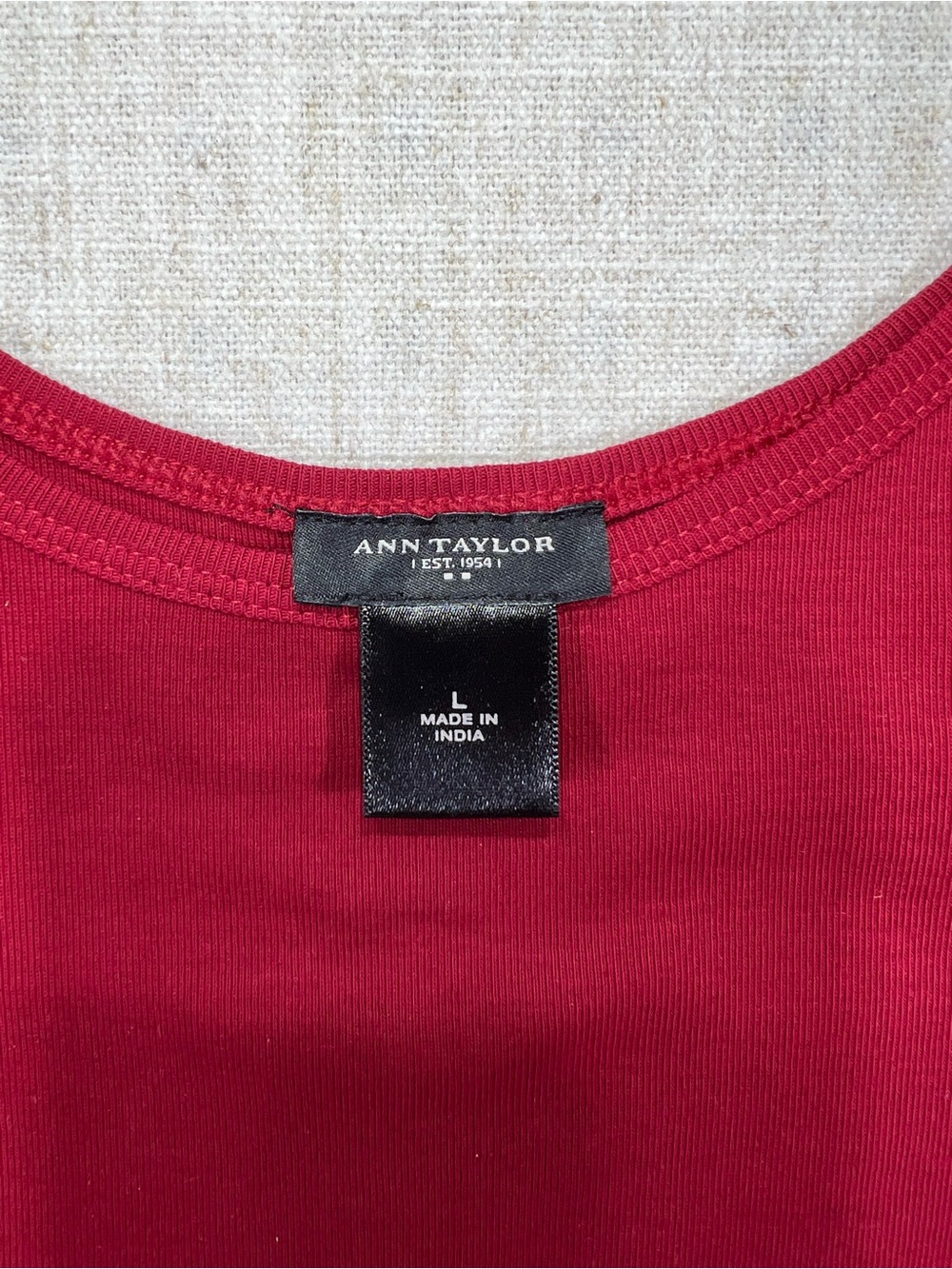 Ann Taylor Burgundy Scoop Neck Tank Top Women’s Size Large - Picture 4 of 4